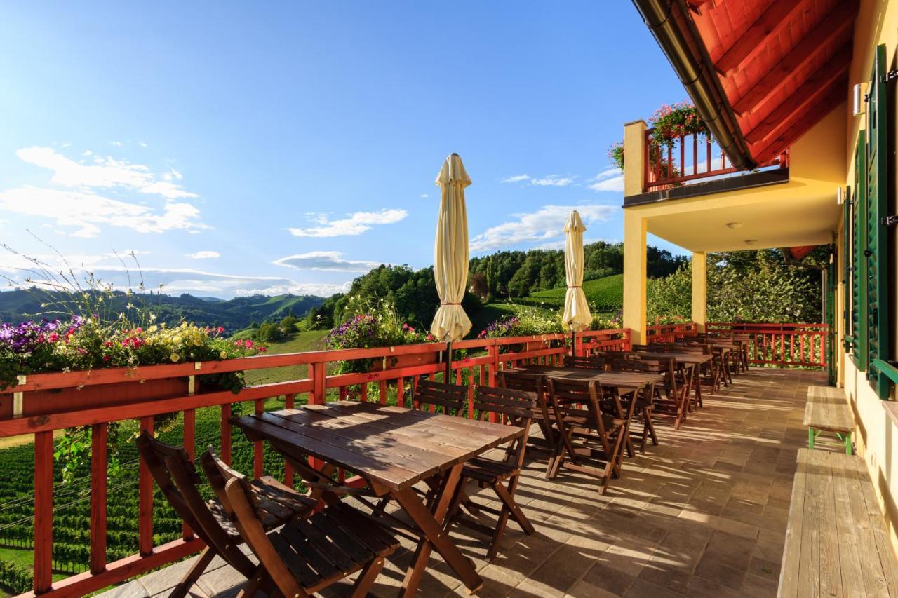 Farm Stay Jarc Vineyard Svecina Luaran gambar